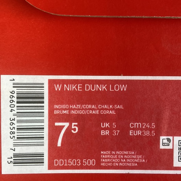 *SOLD* Nike Dunk Low - Picture 5 of 5